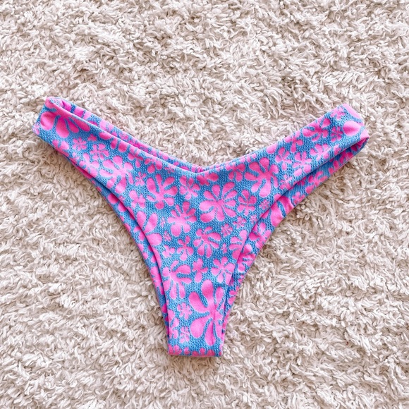 KULANI KINI’S Cheeky V Purple Bikini Bottoms - Kismet - Picture 5 of 9